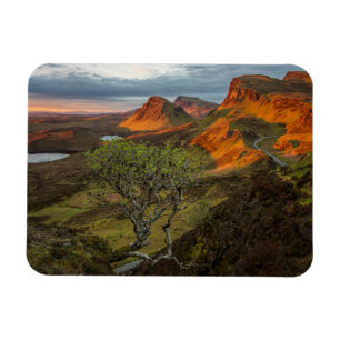 Sonnenaufgang an Quiraing Bergen auf Skye, Magnet