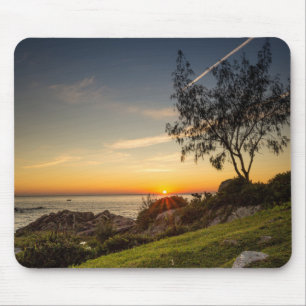 Sonnenaufgang auf dem Strand Armação, Brasilien Mousepad