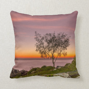 Sonnenaufgang auf dem Strand Armação Kissen