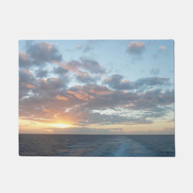 Sonnenaufgang auf See I Pastel Seascape Fußmatte (Vorderseite)