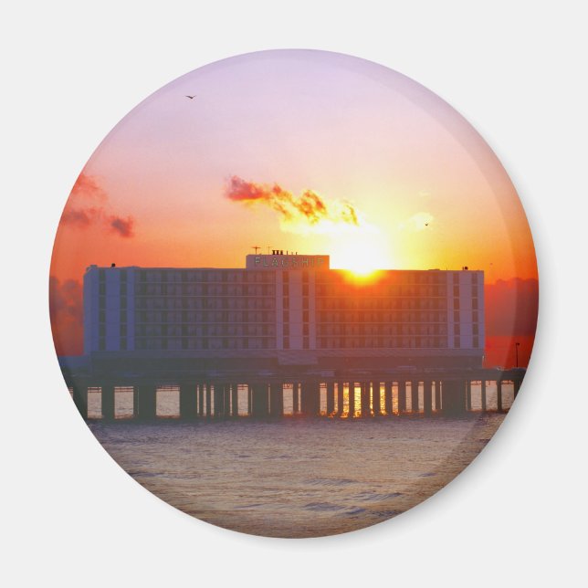 Sonnenaufgang bei den Leitungs-Hotelmagneten Magnet (Vorne)