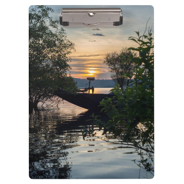 Sonnenaufgang des Fischereibootes Klemmbrett (Vorderseite)
