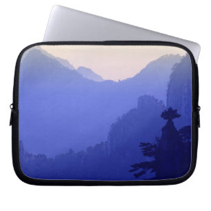 Sonnenaufgang, Gelber Berg, Huangshan, China Laptopschutzhülle