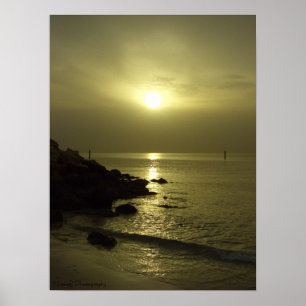 Sonnenaufgang im Ozean, Arabischer Golf, Kuwait Poster