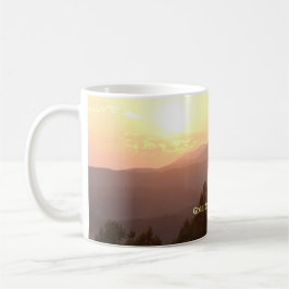 Sonnenaufgang in den großen, rauchigen Bergen, Tas Kaffeetasse