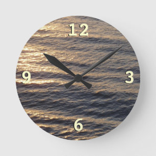 Sonnenaufgang in den Meeresgewässern - Fotografie Runde Wanduhr