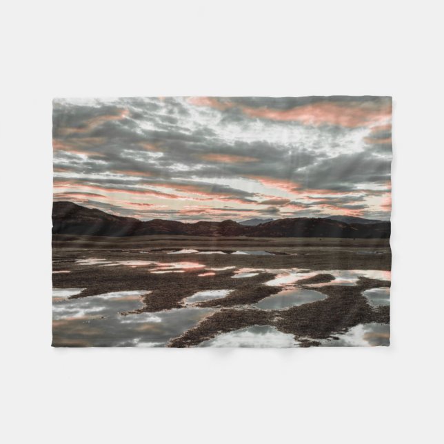 Sonnenaufgang in Lago Gray Fleecedecke (Vorderseite (Horizontal))