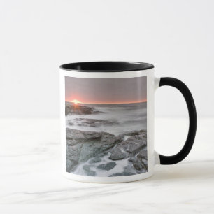 Sonnenaufgang nahe dem Brenton Point State Park am Tasse