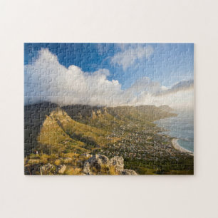 Sonnenaufgang über Camps Bay und Tafelberg