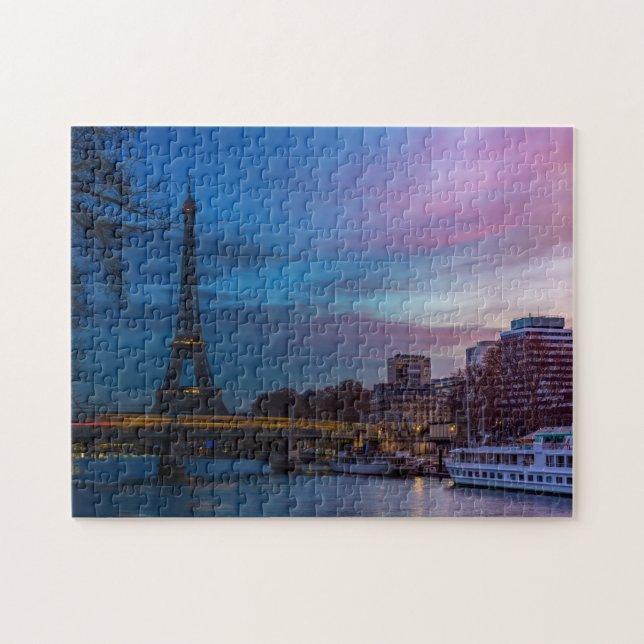 Sonnenaufgang über dem Eiffelturm - Paris, Frankre (Horizontal)