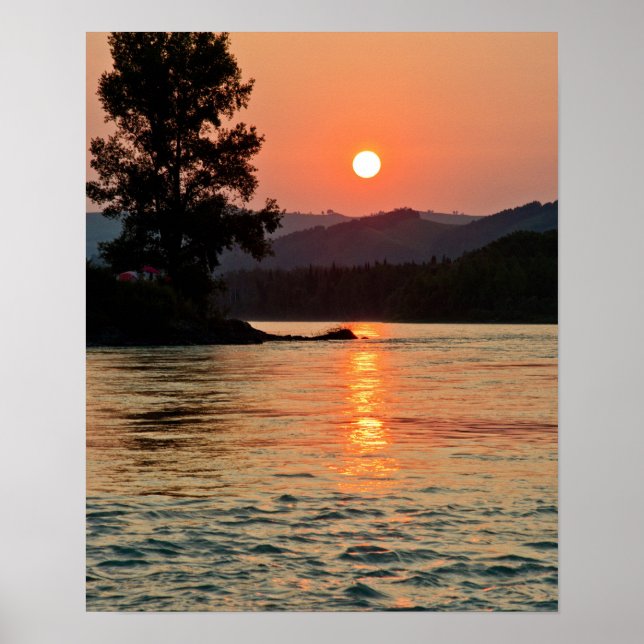 Sonnenaufgang über dem Fluss Katun Poster (Vorne)