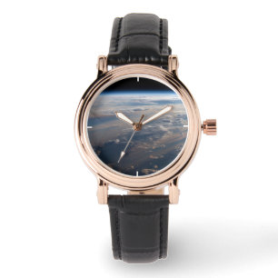 Sonnenaufgang über dem philippinischen Meer mit la Armbanduhr