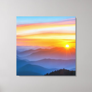Sonnenaufgang über den Bergen Leinwanddruck