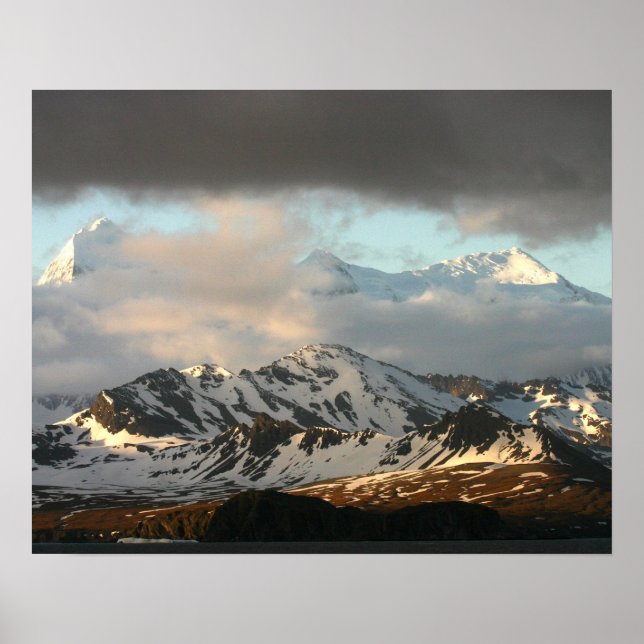 Sonnenaufgang über den Gebirgsketten im Süden 2 Poster (Vorne)