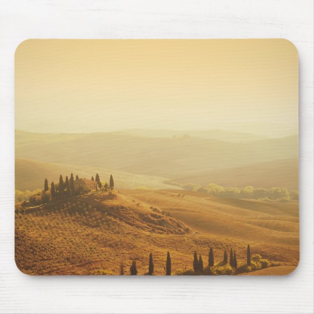 Sonnenaufgang über einer Landschaft in Toskana Mousepad (Vorne)