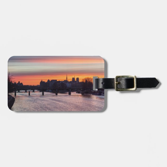Sonnenaufgang über Ile de la Cite und Notre Dame - Gepäckanhänger (Vorderseite horizontal)