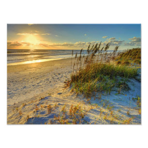 Sonnenaufgang über Sanddünen und Foto im Meer dr