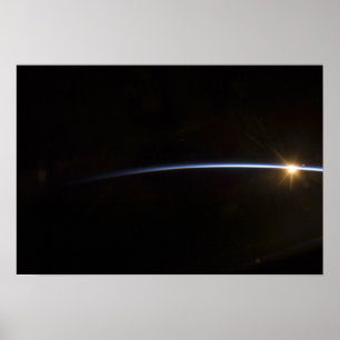 Sonnenaufgang, wie im Raum angesehen Poster
