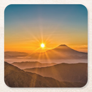 Sonnenaufgang zwischen den Hügeln Rechteckiger Pappuntersetzer