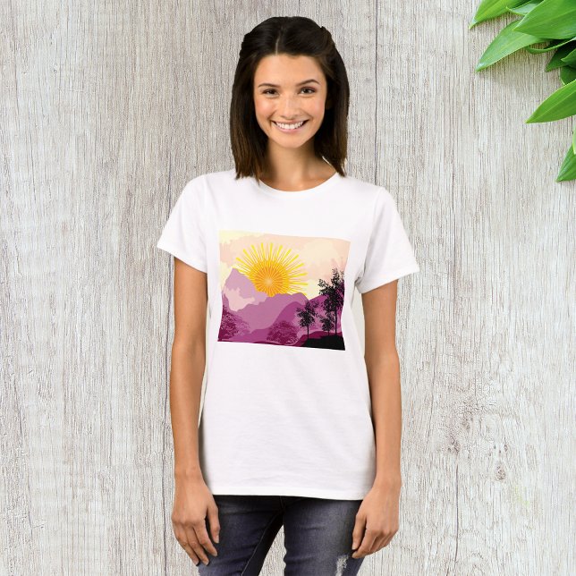 Sonnenaufgangslandschaft T-Shirt (Von Creator hochgeladen)