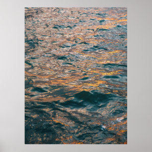 Sonnenbeleuchtete Meereswellen - Reflektive Naturf Poster