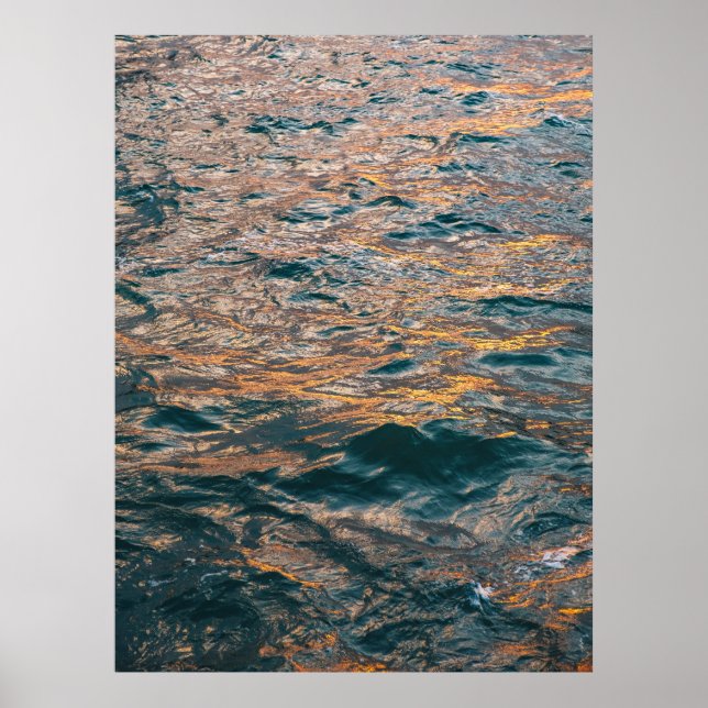 Sonnenbeleuchtete Meereswellen - Reflektive Naturf Poster (Vorne)