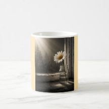 Sonnenbeschienene Margerite in Glas-Mug