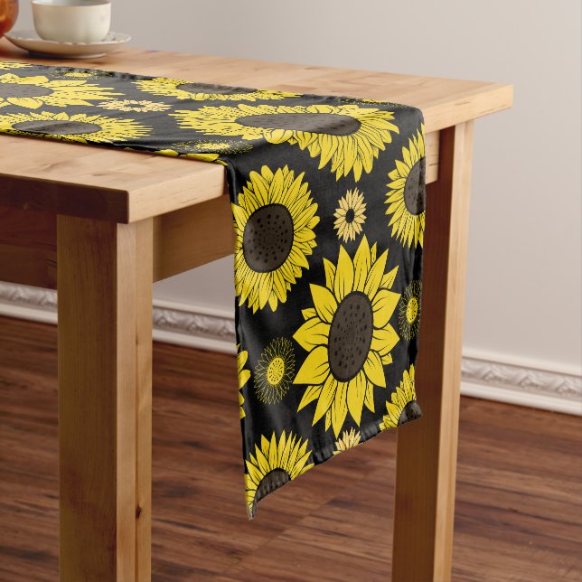 Sonnenblume 03.b Schwarze BG Mittelgroßer Tischläufer (Beispiel)