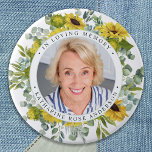 Sonnenblume auf Gedächtnisfeier zum Gedenken an da Button<br><div class="desc">Ehre deinen Lieben mit einem speziellen Foto-Gedenkknopf für Beerdigung. Dieser Beerdigungsknopf besticht durch elegante Sonnenblumen und Ihr individuelles Foto. Zitat "In Loving Memory". Anpassen mit beliebigem Foto und Name. Ideal für Beerdigungsgötter, Feiern von Lebensveranstaltungen und Gedenkgottesdienste. COPYRIGHT © 2020 Judy Burrows, Black Dog Art - Alle Rechte vorbehalten. Sonnenblume im...</div>