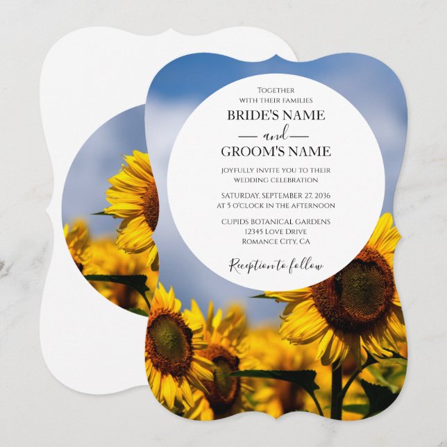 Sonnenblume Blauer Himmel Rustikale Hochzeitseinla Einladung (Vorne/Hinten)