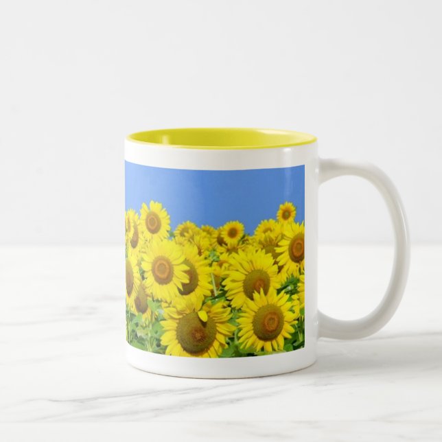 Sonnenblume-Felder Zweifarbige Tasse (Rechts)