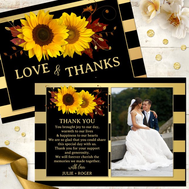Sonnenblume Gold gestreiftes Foto Hochzeit Dankeskarte (Gorgeous photo Thank You card featuring festive sunflowers and fall leaves on a chic gold stripe)