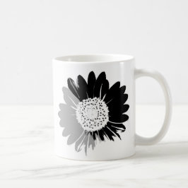 Sonnenblume in grauer Tasse