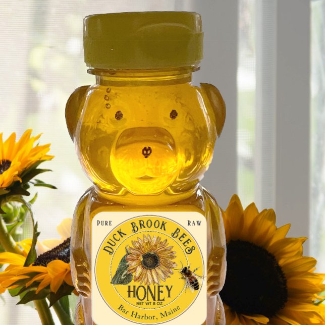 Sonnenblume mit Bee mini Honey Bear Yellow Label Quadratischer Aufkleber (Von Creator hochgeladen)