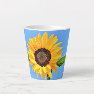 Sonnenblumen gegen Sonne auf blauem Himmel - Somme Milchtasse