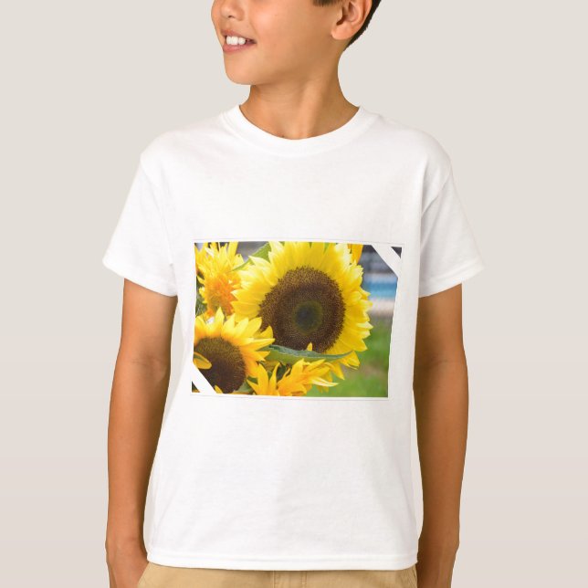 Sonnenblumen in der Blüte T-Shirt (Vorderseite)