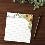 Sonnenblumen Orange Berries Linken Ihren Namen Notizblock<br><div class="desc">Personalisiertes Sonnenblumenheft mit praktischen Linien und Ihrem Namen in einem braunen Skript, gelben Sonnenblumen und kleineren Blume in Gelb, Türkis und Weiß mit Beerenbranden auf der rechten Seite des Notizbuches. Personalisiertes Notizblock mit Sonnenblumenmotiv, ausgekleidetes Papier, das in einem zauberhaften braunen Schrift mit Ihrem Namen gedruckt wird. Noten und Botschaften auf...</div>
