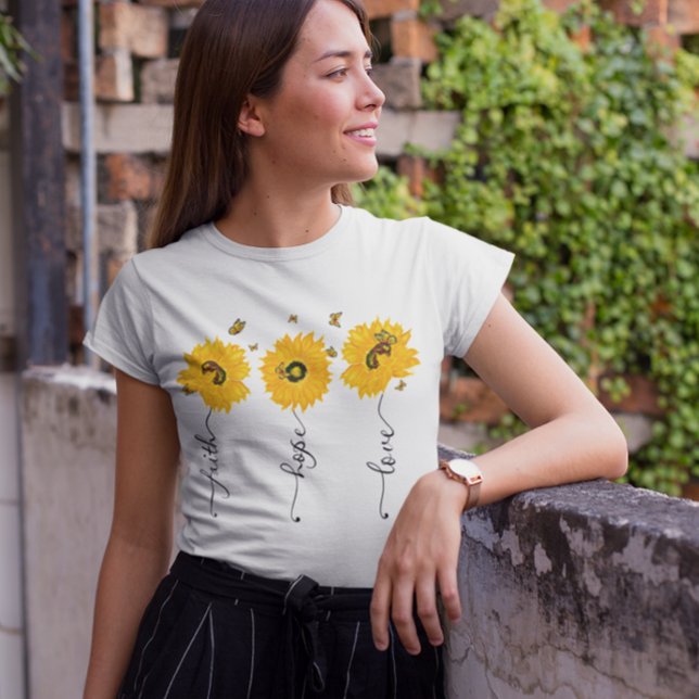Sonnenblumen Schmetterlinge Niedliche Faith Hope L T-Shirt (Von Creator hochgeladen)
