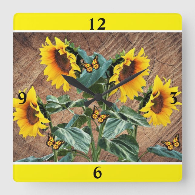 Sonnenblumen Schmetterlinge Rustikales Barnboard P Quadratische Wanduhr (Vorderseite)