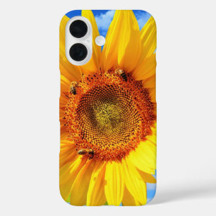 Sonnenblumen und Bienen auf blauem Himmel iPhone 16 Hülle