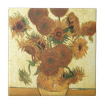 Sonnenblumen von Van Gogh Fliese<br><div class="desc">Stillleben: Vase mit 15 Sonnenblumen Gemälde von Vincent van Gogh. Der Expressionismus ist nicht nur eine Möglichkeit, Dinge zu sehen, sondern auch eine Möglichkeit, sie zu machen, sie zu malen. Ein Expressionist malen nicht "flach" und in reinen Tönen - er bricht seine Töne auf und wendet sie mit einem liberalen...</div>