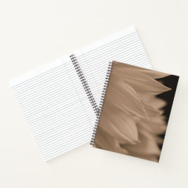 Sonnenblumenblütenblätter in Sepia-Ton  Notizbuch
