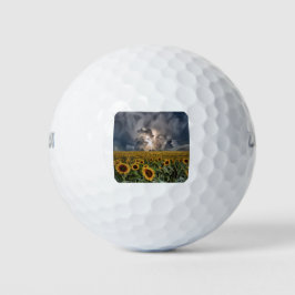 Sonnenblumenfeld im Sturm Golfball