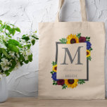 Sonnenblumenhochzeit Rose Tragetasche<br><div class="desc">Das Design besticht durch elegante Sonnenblumen, Rose und Wildblumen mit einer goldgelben, bordeauxfarbenen und blauen Farbpalette. Das Design verfügt auch über einen kohlegrauen Rahmen. Sie können die Hintergrundfarbe in die Farbe Ihrer Wahl ändern oder in Set auf Weiß verlassen werden.</div>