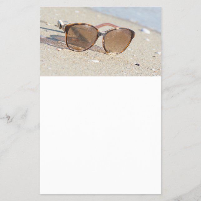 Sonnenbrille am Strand Flyer (Vorne)