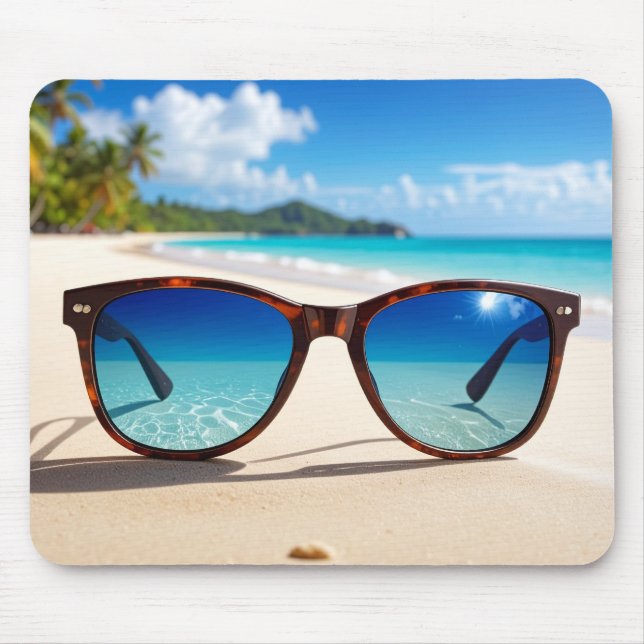 Sonnenbrille am Strand Mousepad (Vorne)