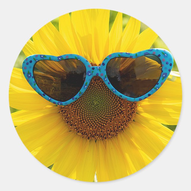 Sonnenbrille auf Sonnenblumen Runder Aufkleber (Vorderseite)