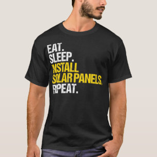 Sonnenkollektorenanlage für erneuerbare Energie -  T-Shirt