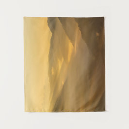 Sonnenlicht strahlt am Nebel Wandteppich