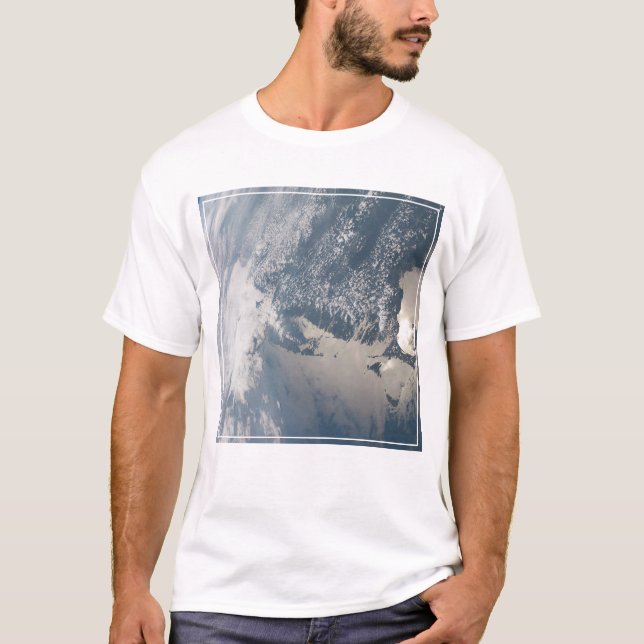 Sonnenschein im Wasser der Erde. T-Shirt (Vorderseite)
